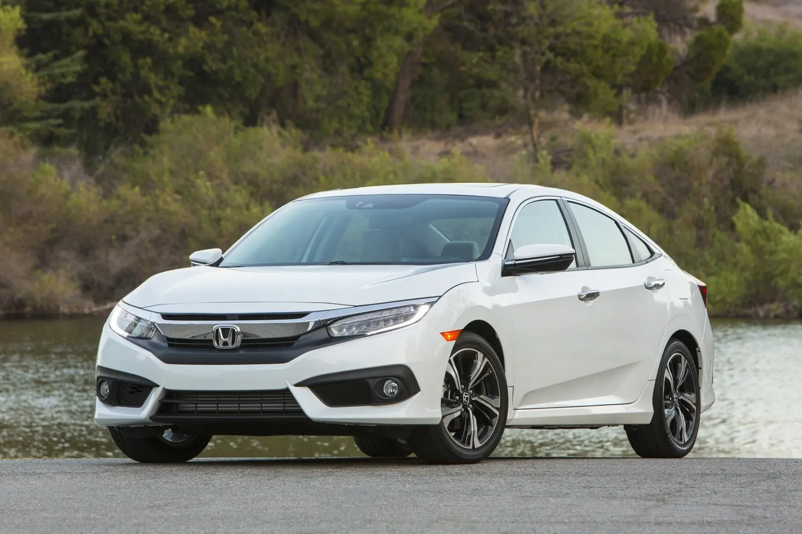 Honda Civic Civic Sedan 1.6 i-VTEC Elegance 0