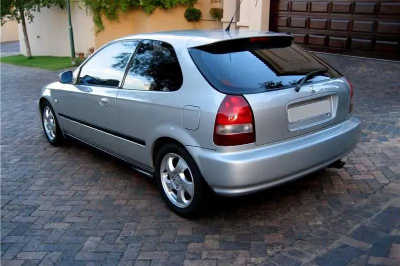 Honda Civic Civic Sedan 1.6i VTEC LS 5