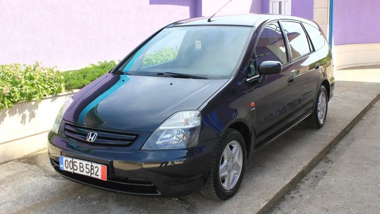 Honda Stream Stream 1.7 ES 1