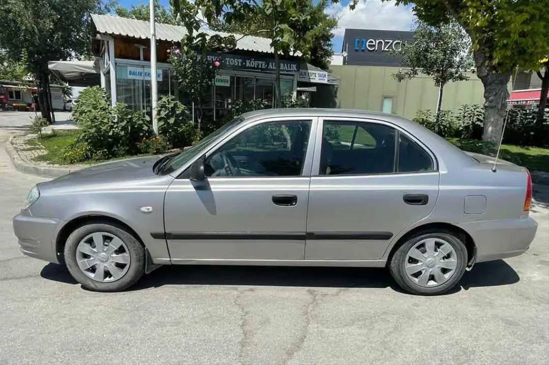 Hyundai Accent Accent 1.3 GL Active 7