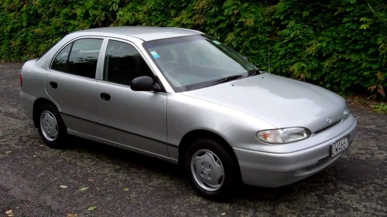 Hyundai Accent Accent 1.3 GLS 2