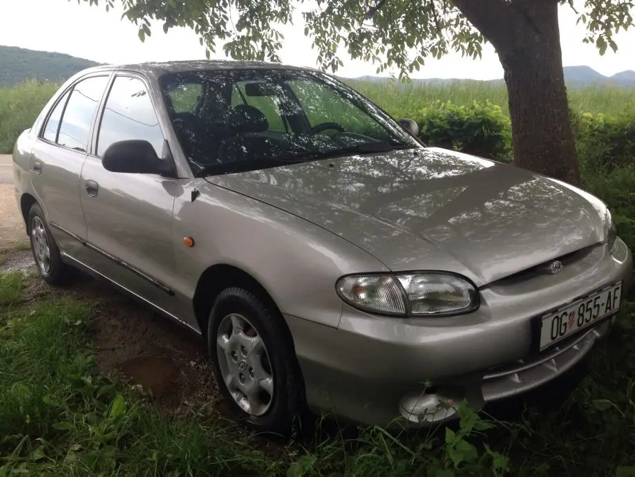 Hyundai Accent Accent 1.3 LS 3