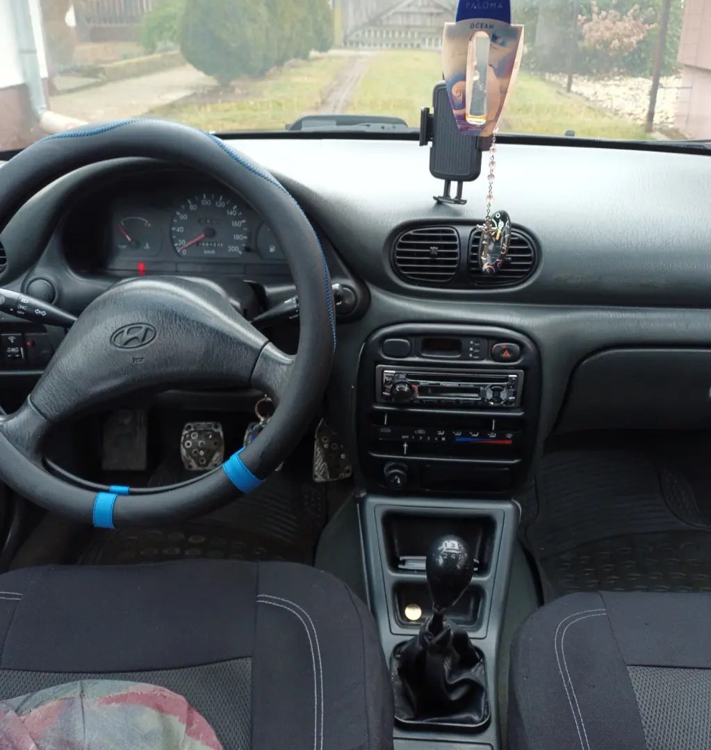 Hyundai Accent Accent 1.5 LS 6