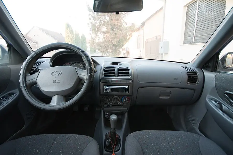 Hyundai Accent Accent 1.5 LS Klima 5