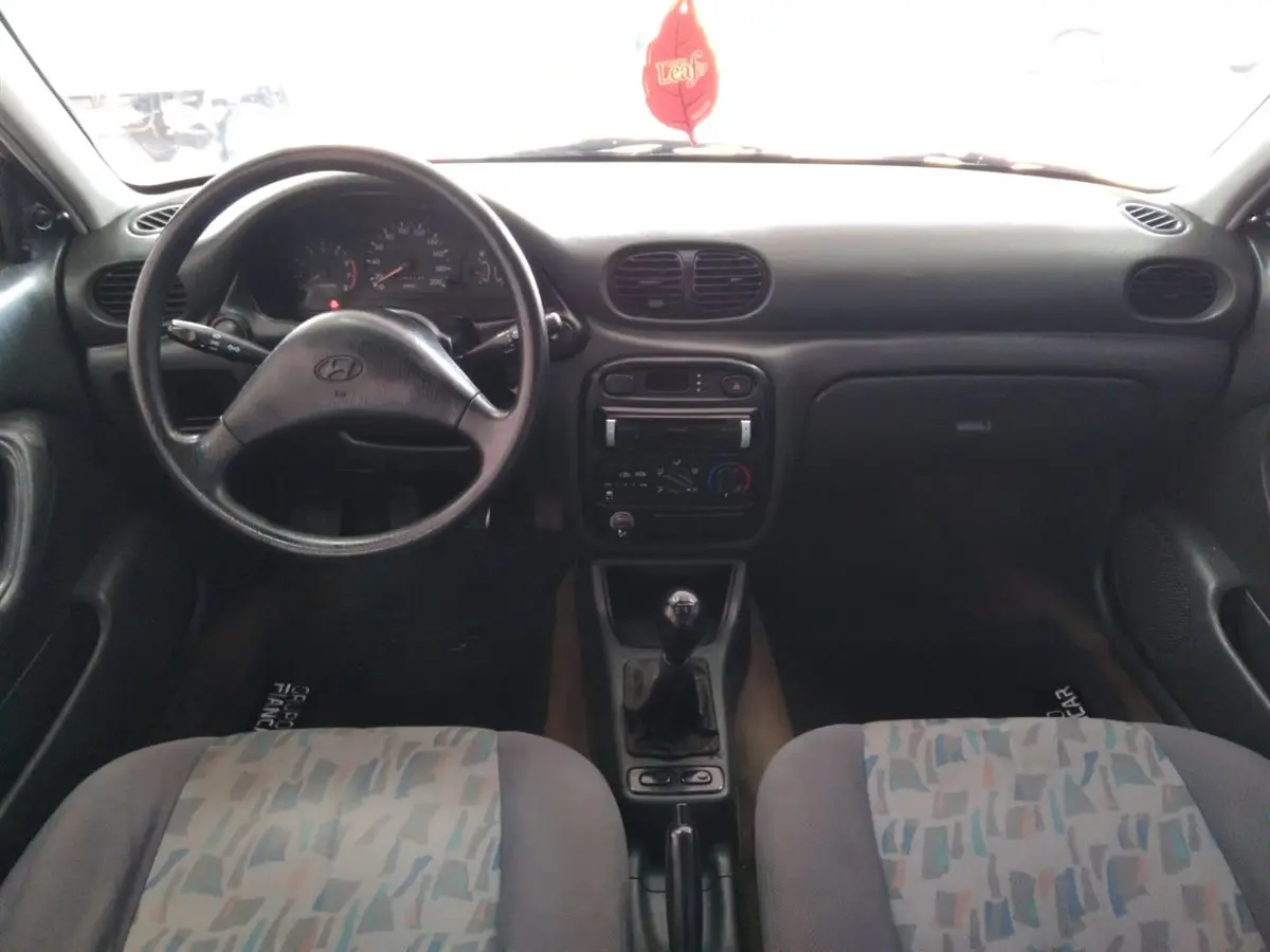 Hyundai Accent Accent 1.5 LS Servo Airbag 2