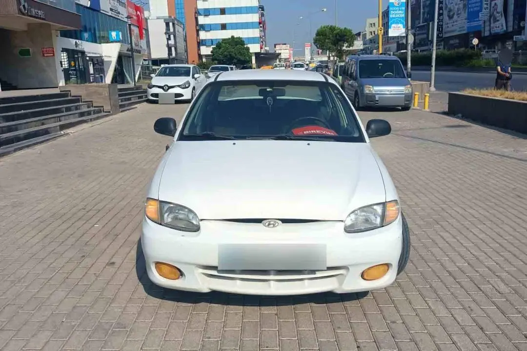 Hyundai Accent Accent 1.5 Pro GT 6