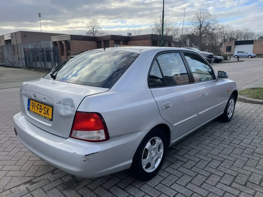Hyundai Accent Accent 1.5i GLS 6