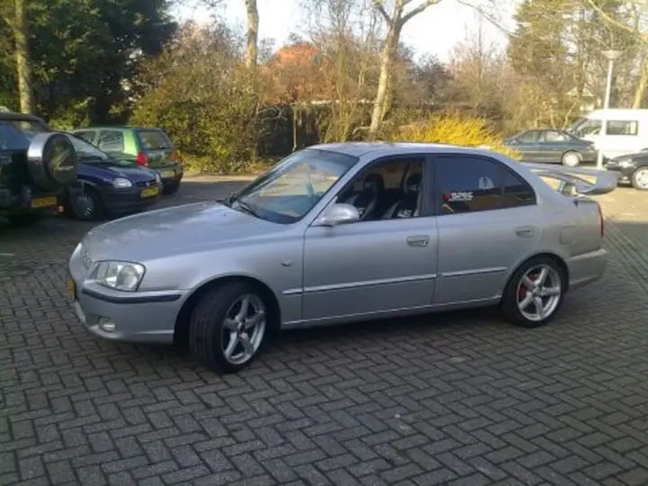 Hyundai Accent Accent 1.5i LS 6