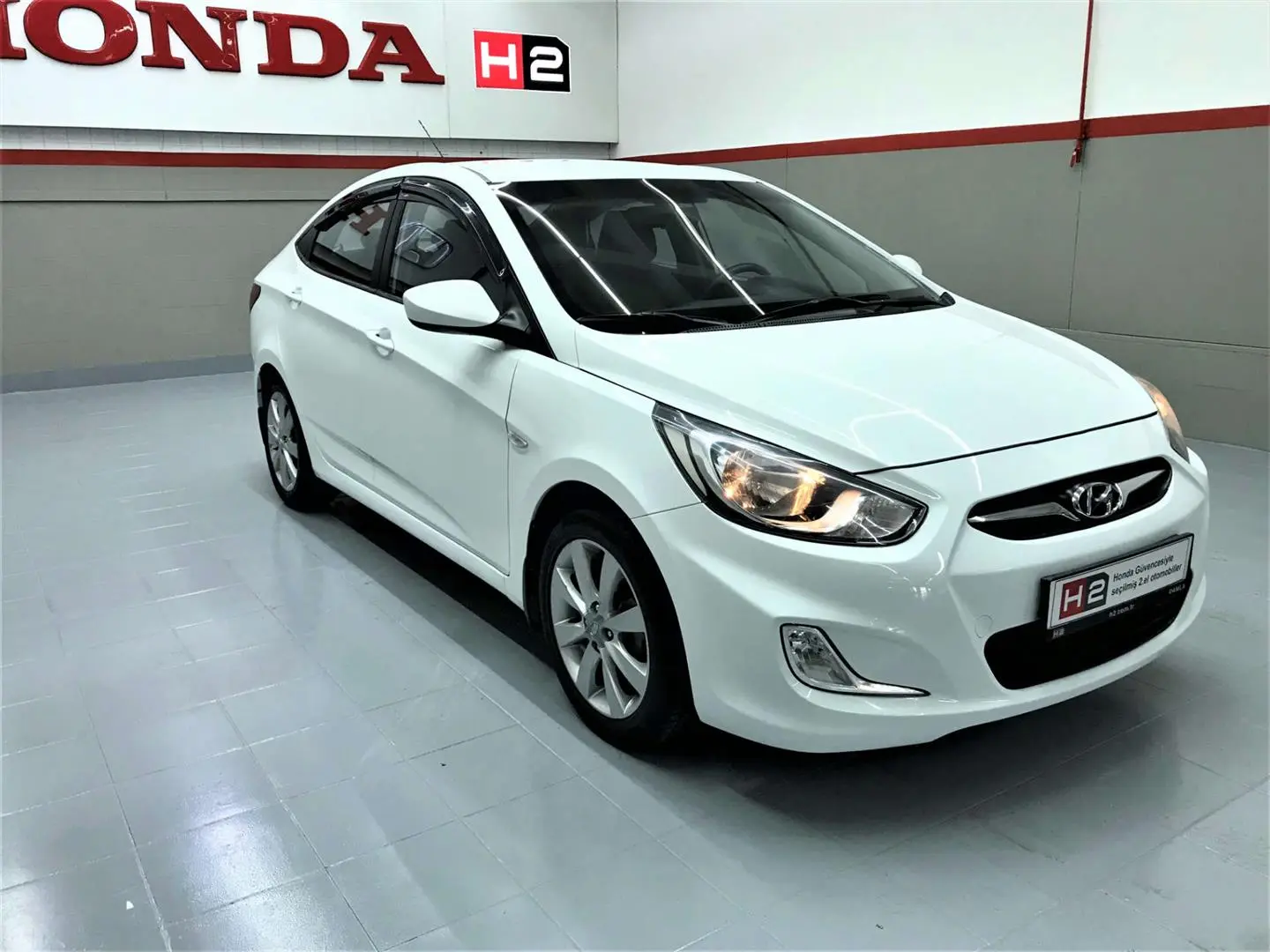Hyundai Accent Blue Accent Blue 1.4 CVVT Mode 1