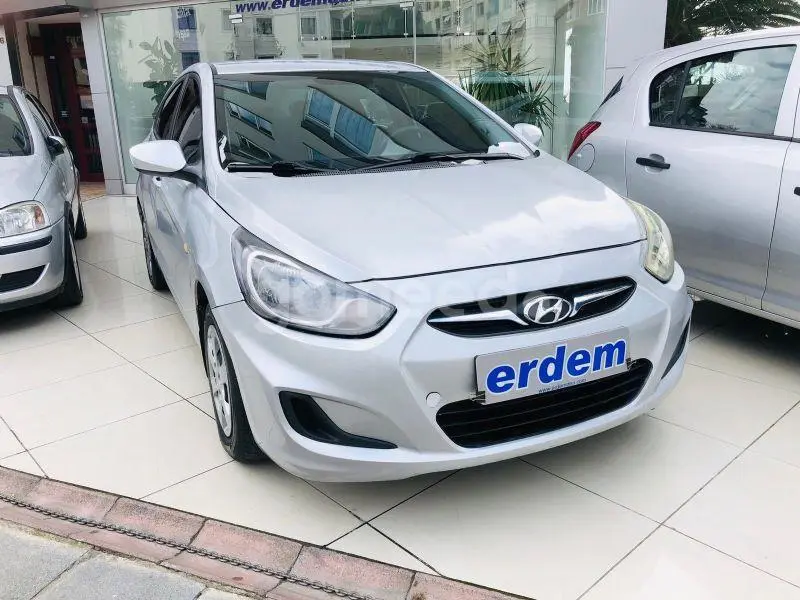 Hyundai Accent Blue Accent Blue 1.6 CRDI Biz 1