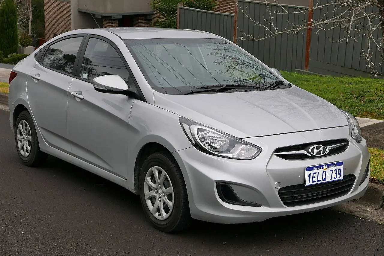 Hyundai Accent Blue Accent Blue 1.6 CRDI Mode 2