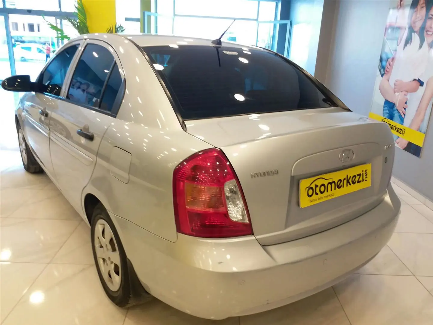 Hyundai Accent Era Accent Era 1.4 Select Expo Gold 2