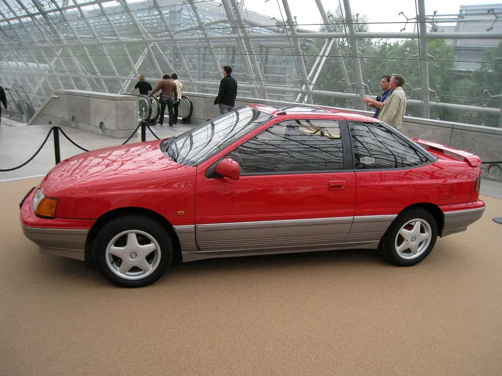 Hyundai Coupe Coupe 1.5 LS 2