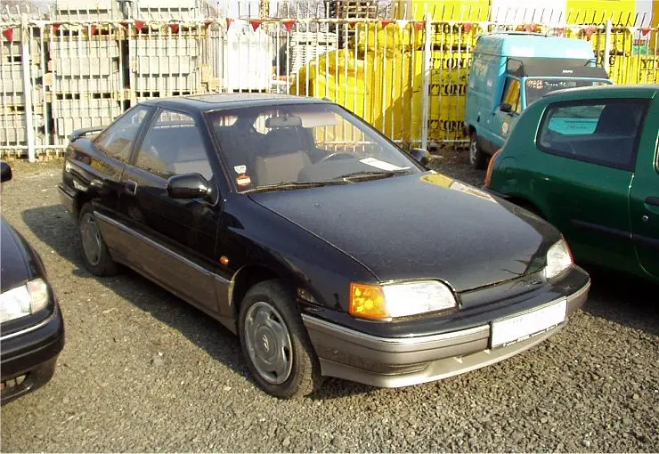 Hyundai Coupe Coupe 1.5 LS 4