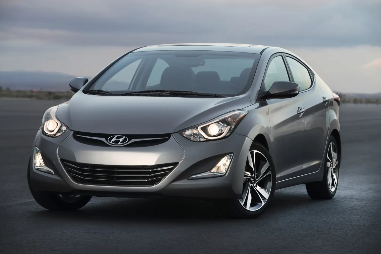 Hyundai Elantra Elantra 1.6 D-CVVT Elite 3