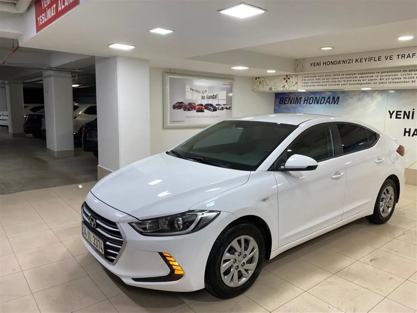 Hyundai Elantra Elantra 1.6 D-CVVT Style 6