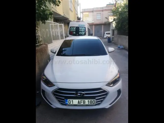 Hyundai Elantra Elantra 1.6 D-CVVT Style 2