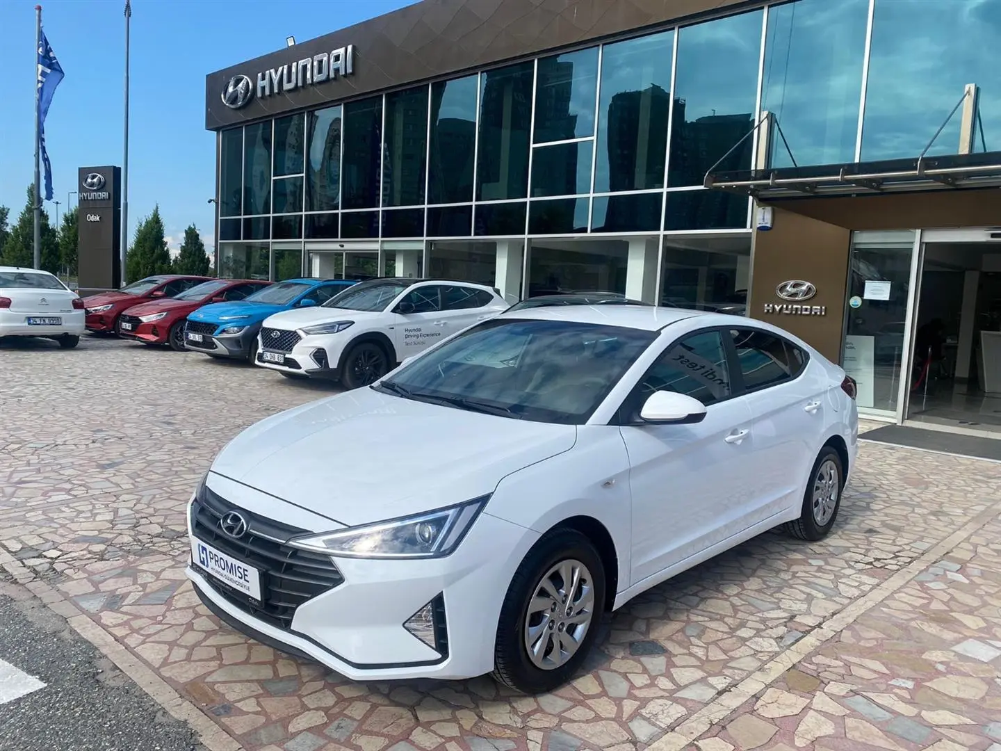 Hyundai Elantra Elantra 1.6 D-CVVT Style Design Pack 0