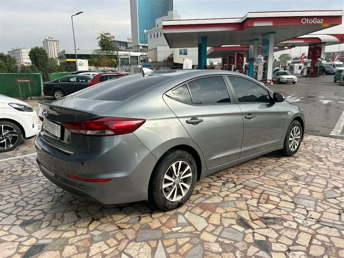 Hyundai Elantra Elantra 1.6 D-CVVT Style 2