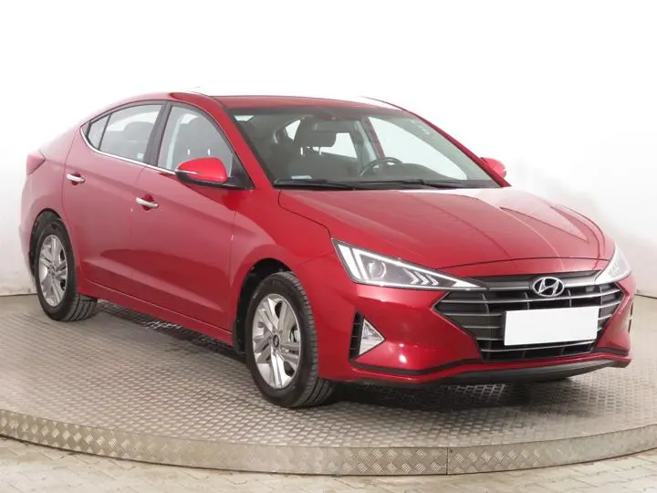 Hyundai Elantra Elantra 1.6 D-CVVT Tune 4