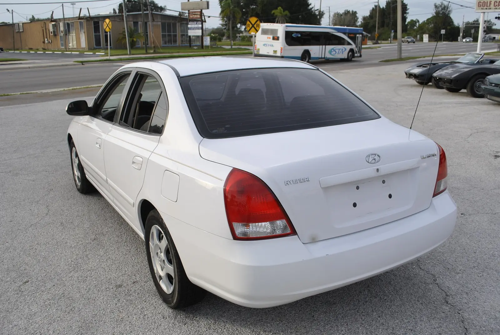 Hyundai Elantra Elantra 1.6 GL Comfort 7