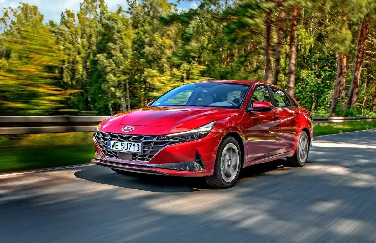 Hyundai Elantra Elantra 1.6 MPI Style 7