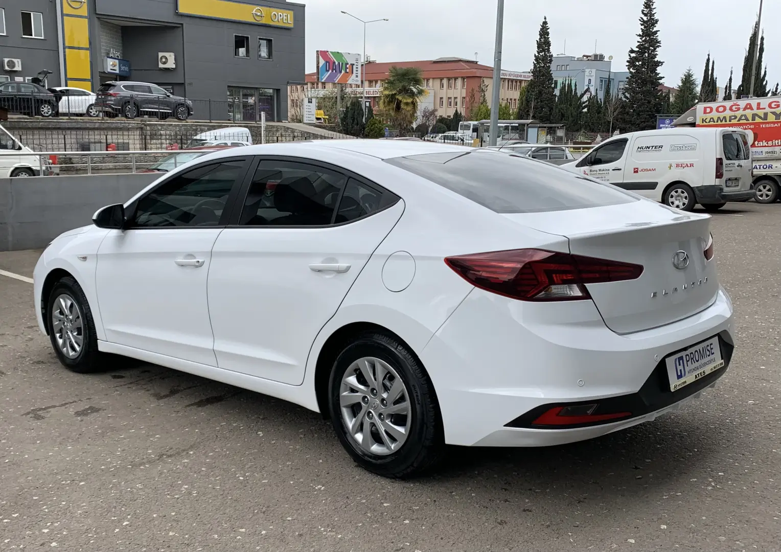 Hyundai Elantra Elantra 1.6 MPI Style Plus 3