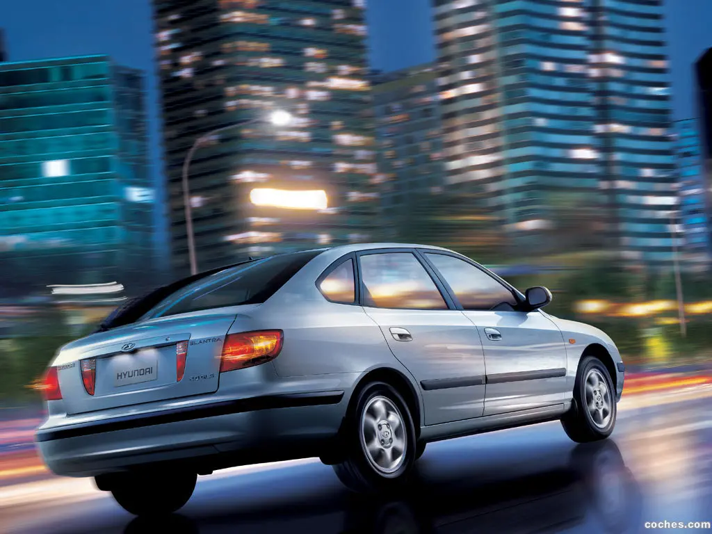 Hyundai Elantra Elantra 1.6i Elegance 4