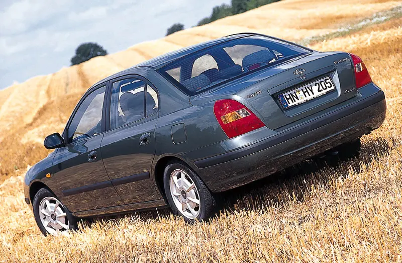 Hyundai Elantra Elantra 1.6i GL 4