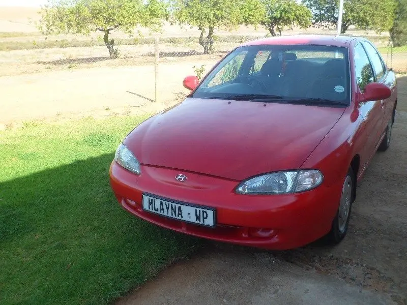 Hyundai Elantra Elantra 1.6i GLS 5