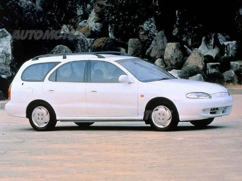 Hyundai Elantra Elantra 1.6i GL 3