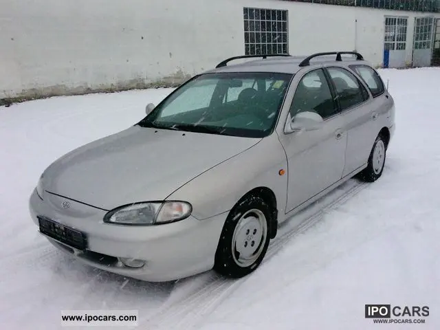 Hyundai Elantra Elantra 1.6i GLS Comfort 4