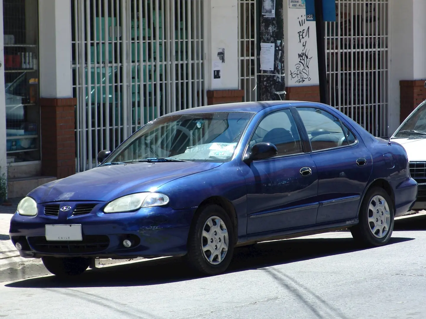 Hyundai Elantra Elantra 1.6i GL 5