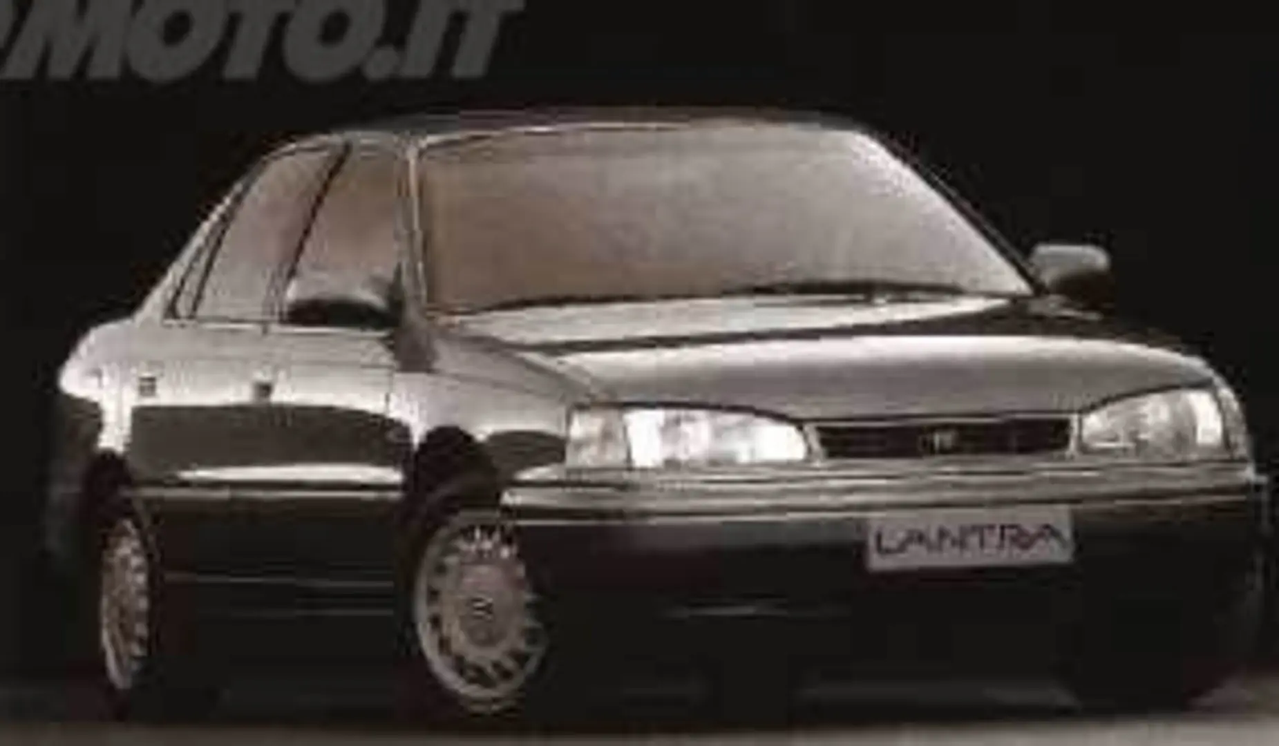 Hyundai Elantra Elantra 1.8i 16V GT 4