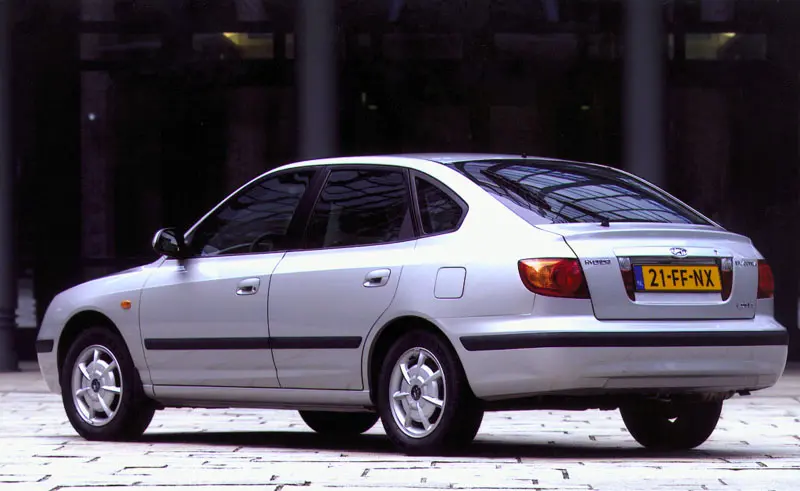 Hyundai Elantra Elantra 2.0 CRDI GL 3