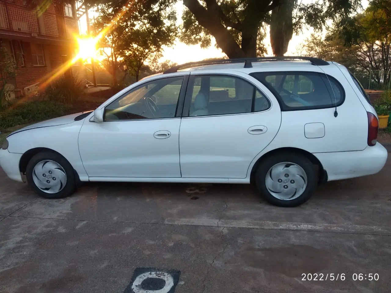Hyundai Elantra Elantra 2.0i Cool 3