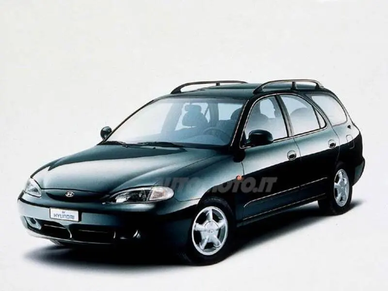 Hyundai Elantra Elantra 2.0i Cool 5