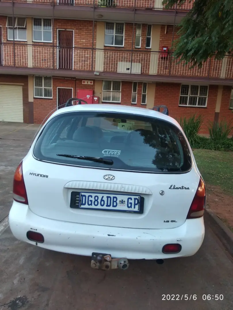 Hyundai Elantra Elantra 2.0i Cool 6