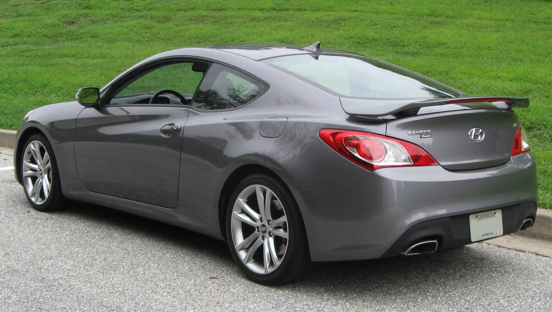 Hyundai Genesis Genesis 2.0 TCI 2