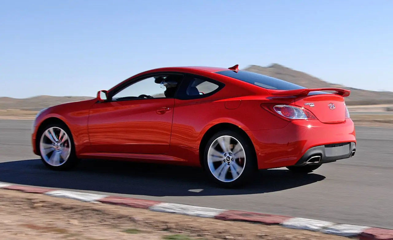 Hyundai Genesis Genesis 2.0 TCI 5