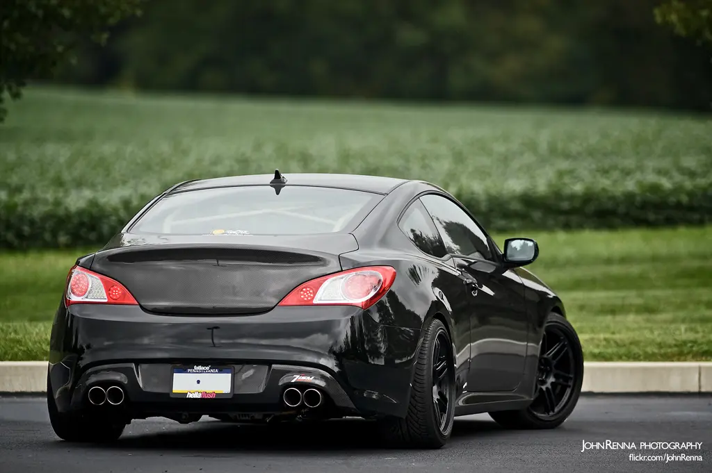 Hyundai Genesis Genesis 3.8 V6 4