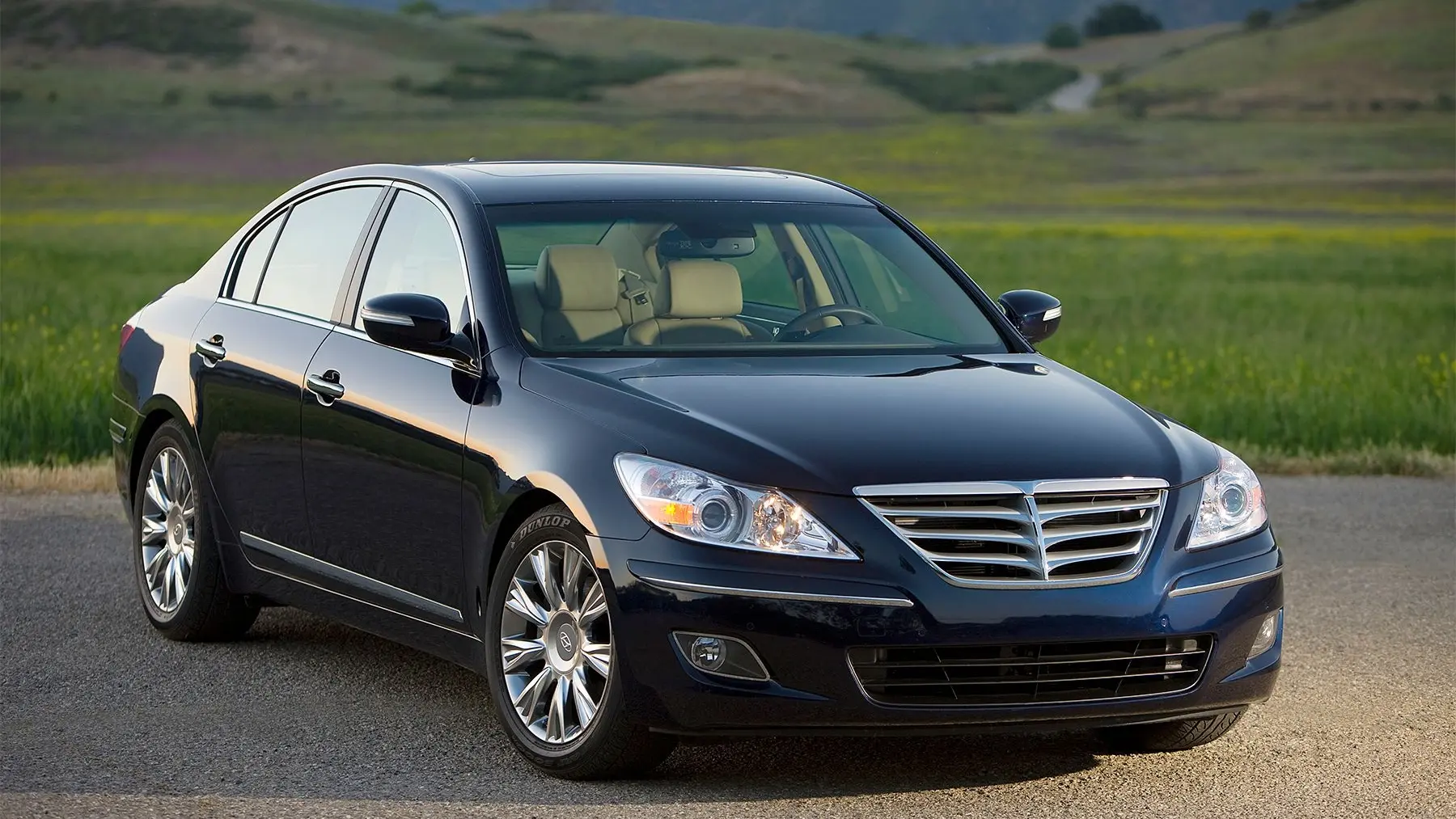 Hyundai Genesis Genesis 3.8 V6 1