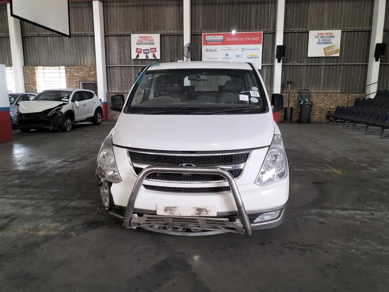 Hyundai  H-1 2.5 VGT Select 4