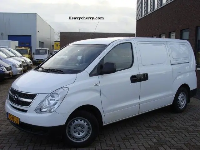 Hyundai  H-1 2.5 VGT Style 6