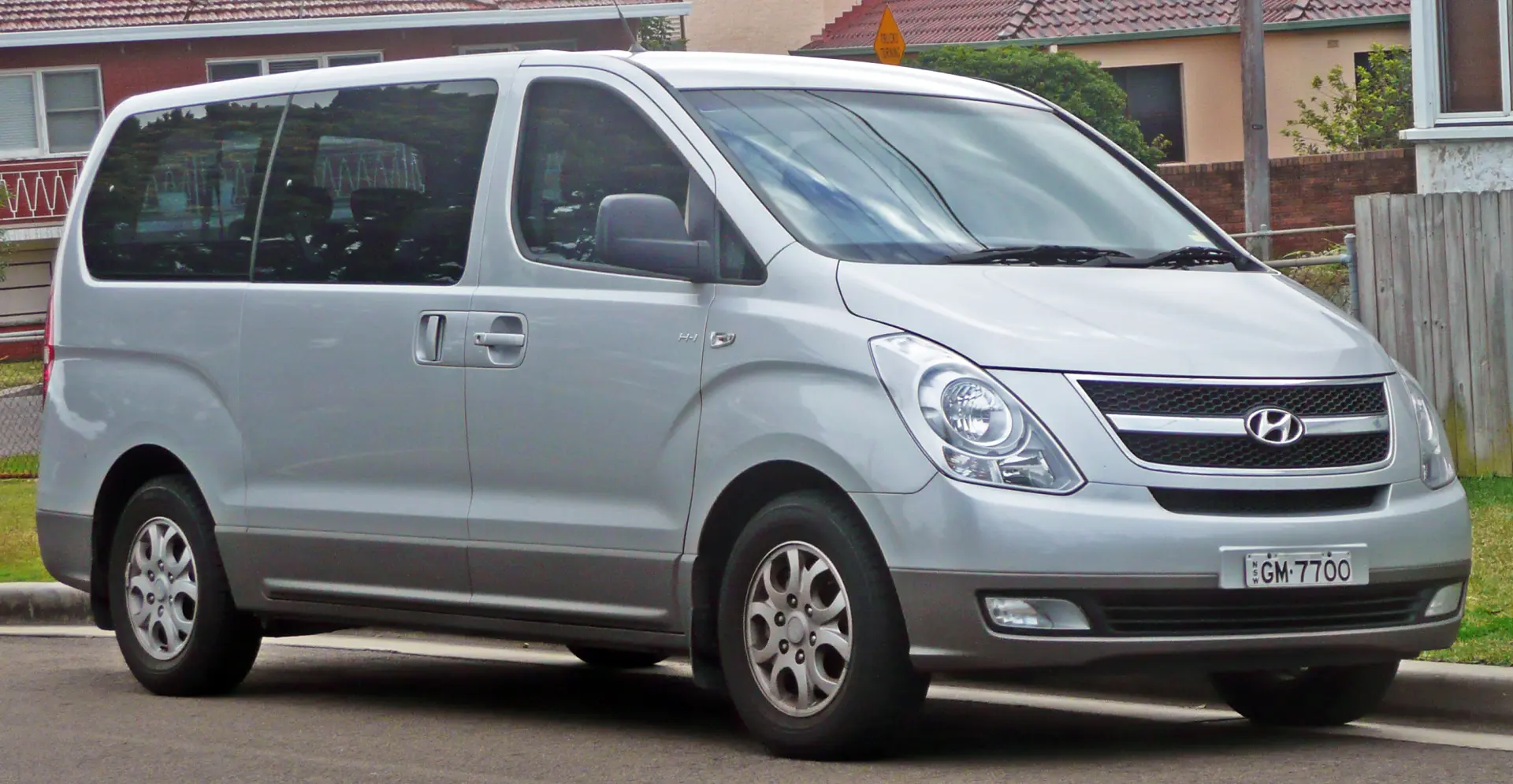 Hyundai  H-1 2.5 VGT Select 3