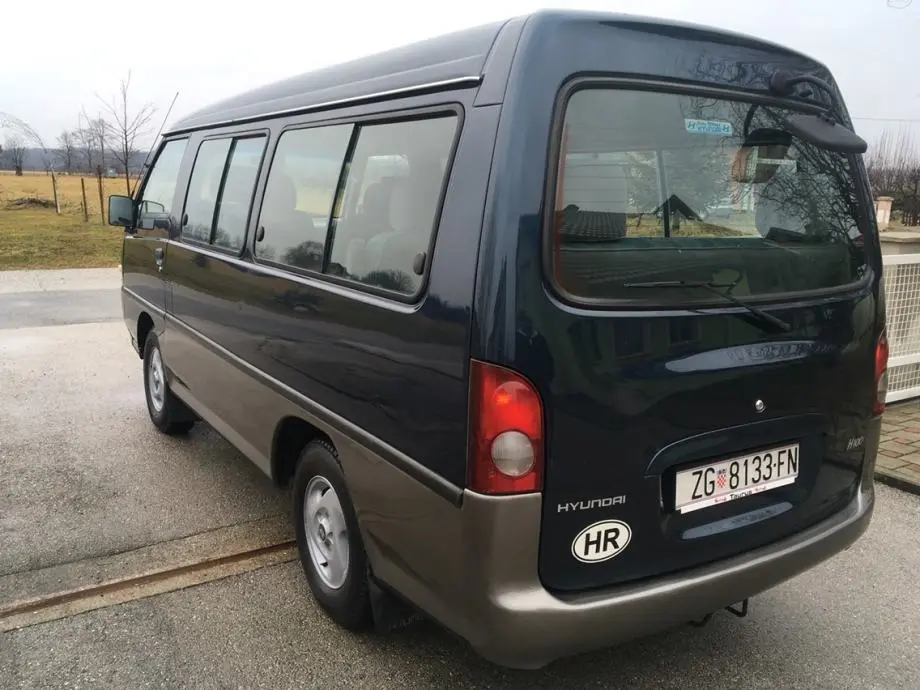Hyundai H 100 H 100 2.5 D 4