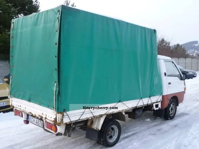 Hyundai H 100 H 100 2.5 D STD PAS PL 3