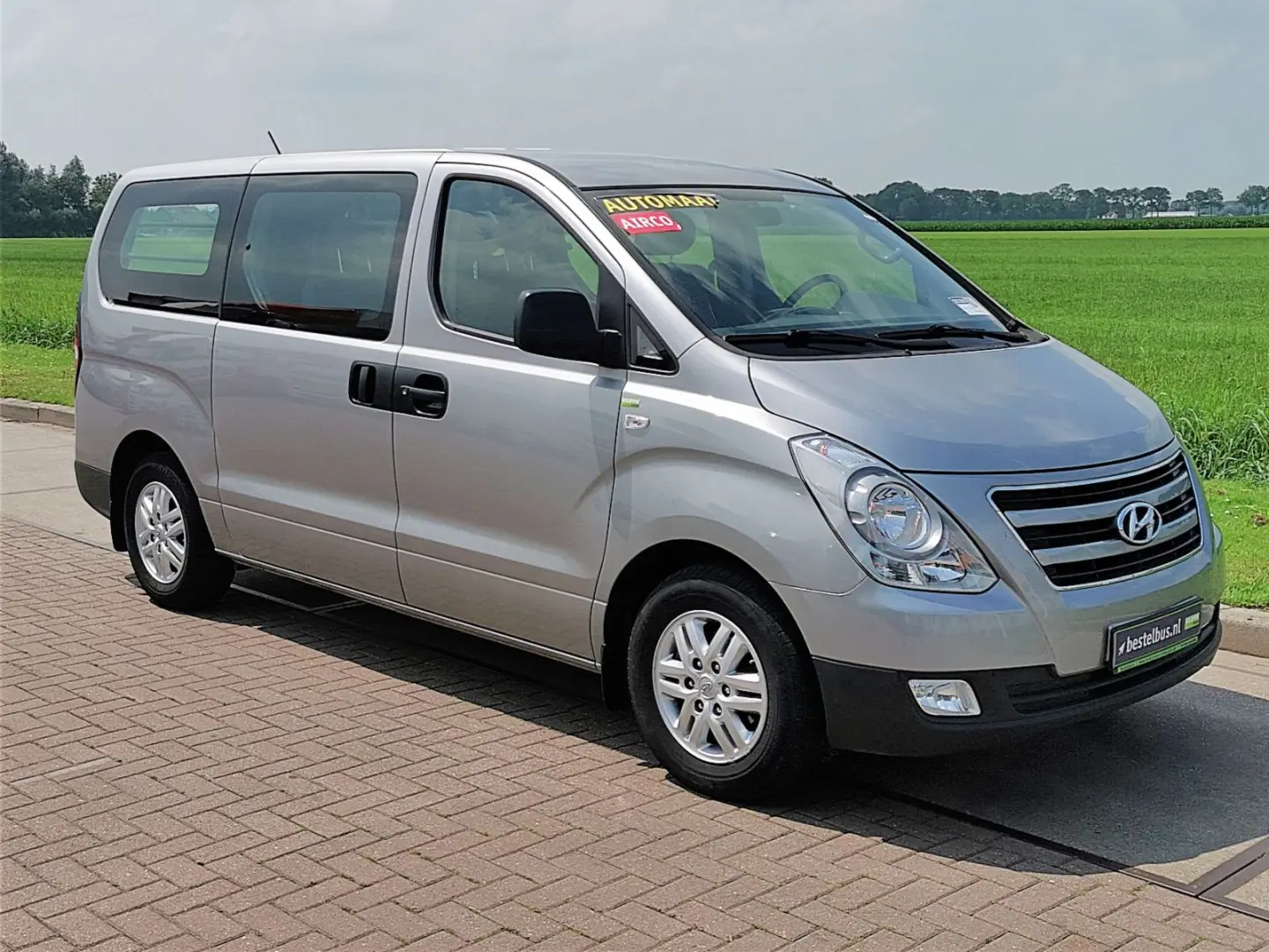 Hyundai H 100 H 100 2.5 D STD PAS PL 3