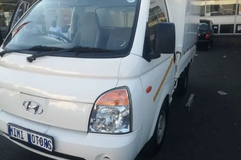 Hyundai H 100 H 100 2.6 D STD 2