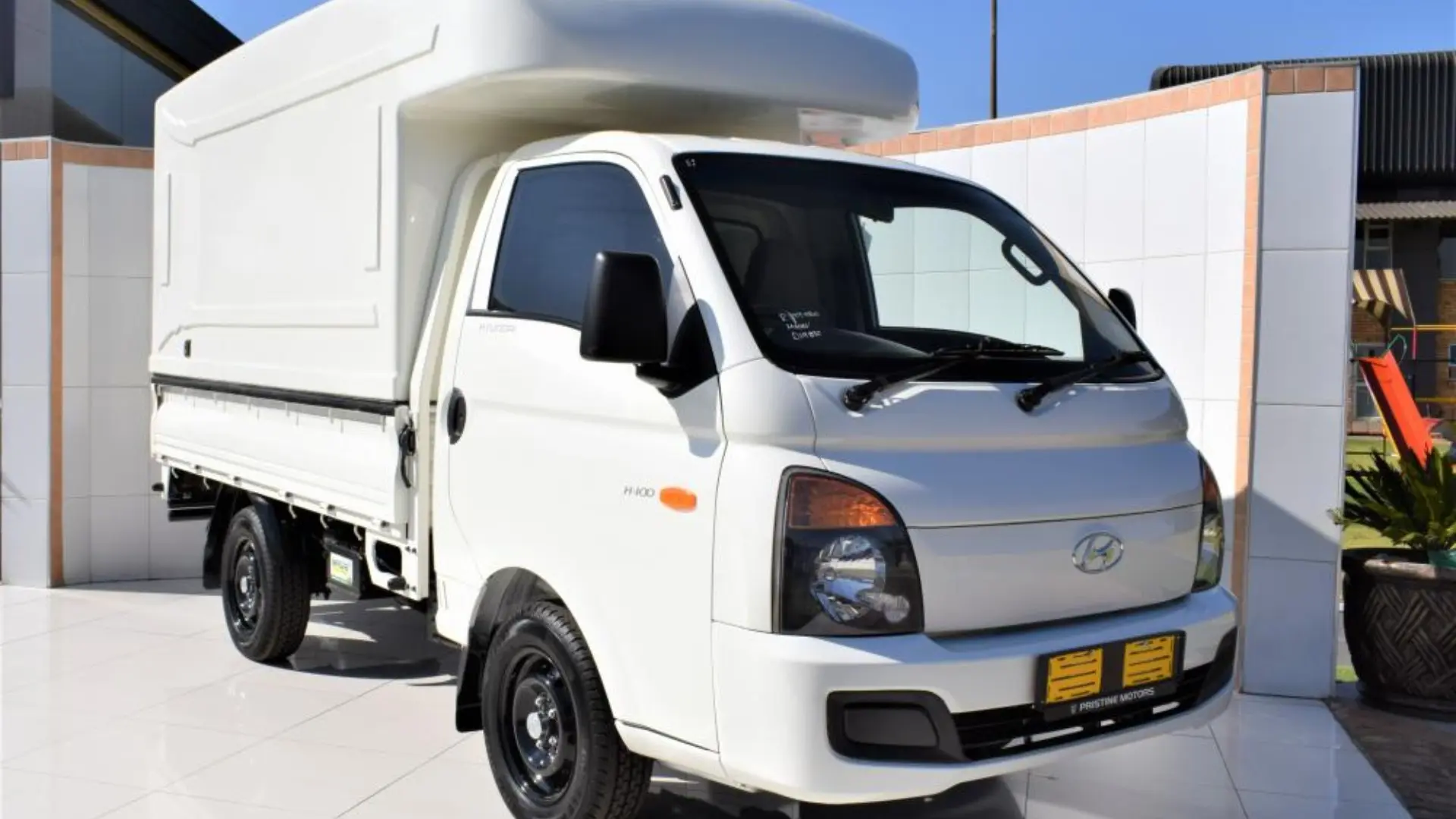 Hyundai H 100 H 100 2.6 D STD 0